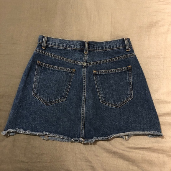 DONATED to local social workerš Forever 21- button front mini skirt - Picture 2 of 3